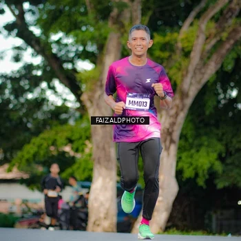 Runner Photo 9069452