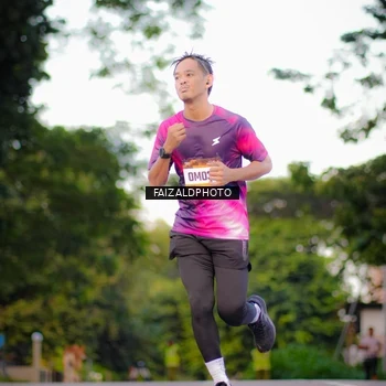 Runner Photo 9069536