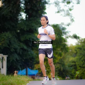 Runner Photo 9069541