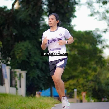 Runner Photo 9069543