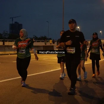 Runner Photo 9069581