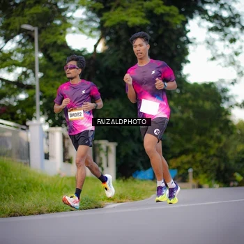 Runner Photo 9069592