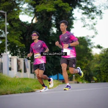 Runner Photo 9069593