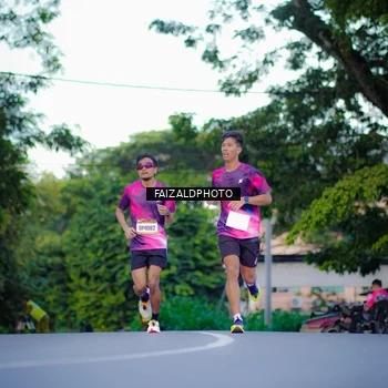 Runner Photo 9069597