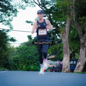 Runner Photo 9069662