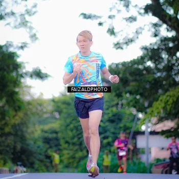 Runner Photo 9069699
