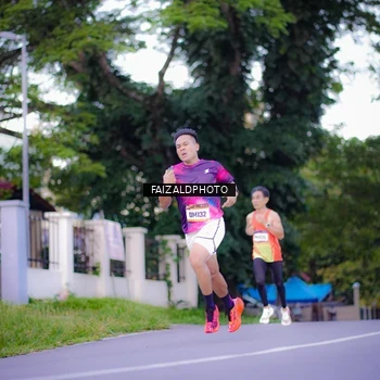 Runner Photo 9069787