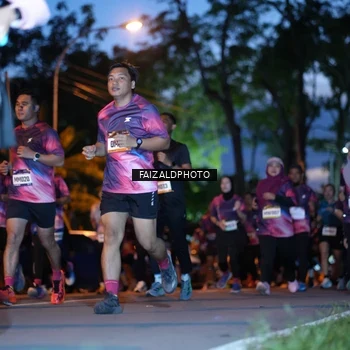 Runner Photo 9070397