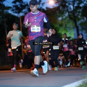 Runner Photo 9070414