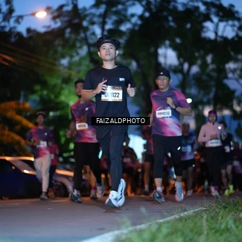Runner Photo 9070417