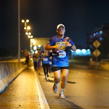 Runner Photo 9070467