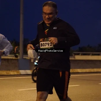 Runner Photo 9070812