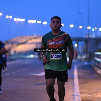 Runner Photo 9071403