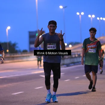 Runner Photo 9071503