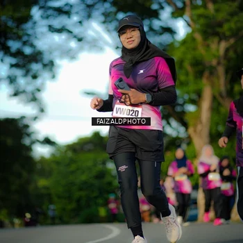 Runner Photo 9071684