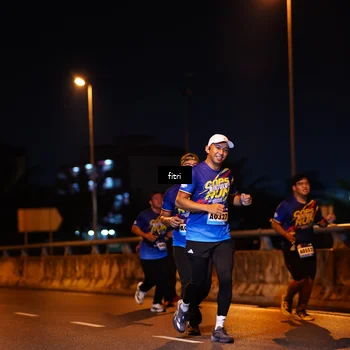 Runner Photo 9072498