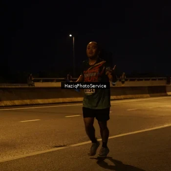 Runner Photo 9073758