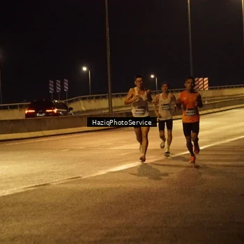 Runner Photo 9074403