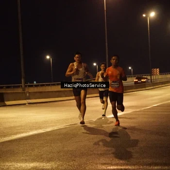 Runner Photo 9074406