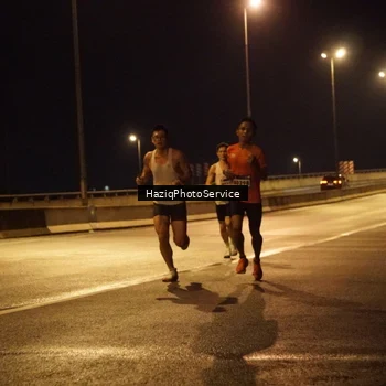 Runner Photo 9074410