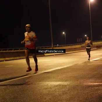 Runner Photo 9074418