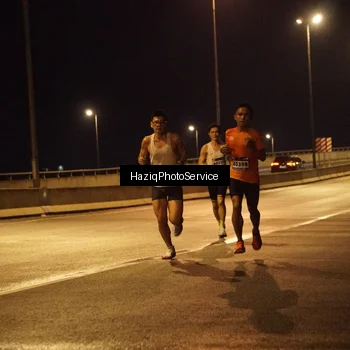 Runner Photo 9074459