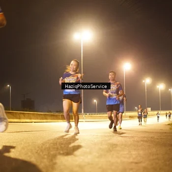 Runner Photo 9075018