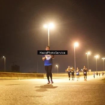 Runner Photo 9075025