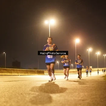 Runner Photo 9075026