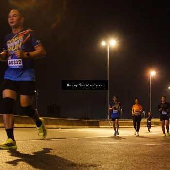 Runner Photo 9075074