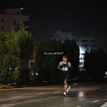 Runner Photo 9075404