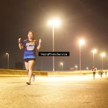 Runner Photo 9075543