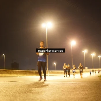 Runner Photo 9075737