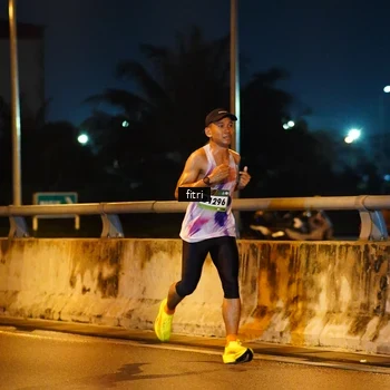 Runner Photo 9075793