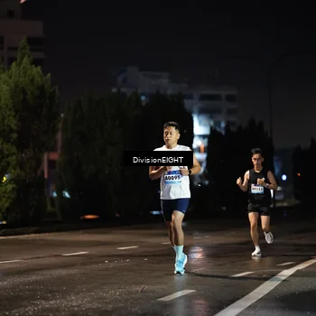 Runner Photo 9075984