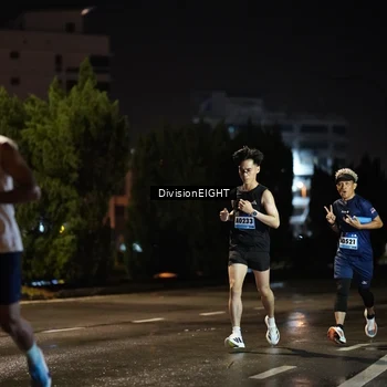 Runner Photo 9076042
