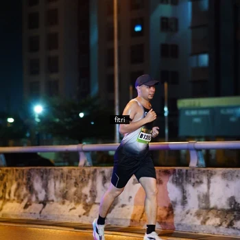 Runner Photo 9076554