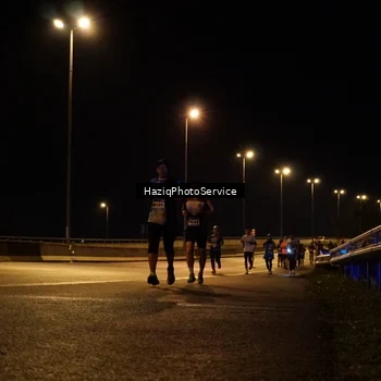 Runner Photo 9076721