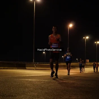 Runner Photo 9076907