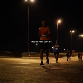 Runner Photo 9076911