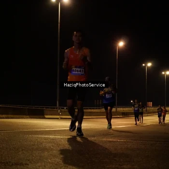Runner Photo 9076980