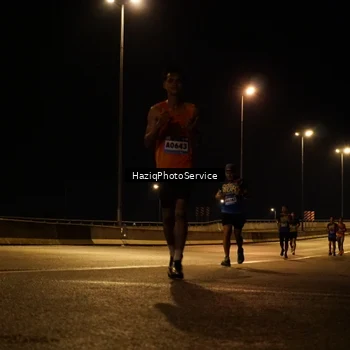 Runner Photo 9077063