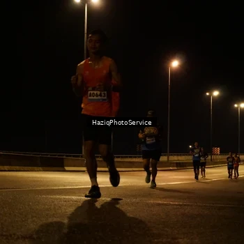Runner Photo 9077081