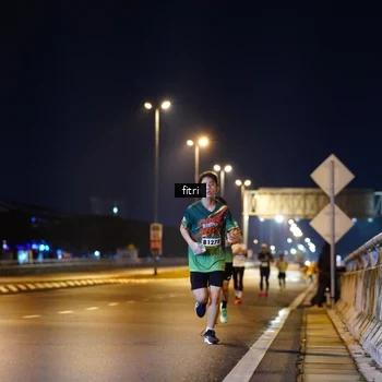 Runner Photo 9077242