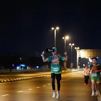 Runner Photo 9077881