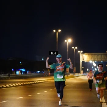 Runner Photo 9077882