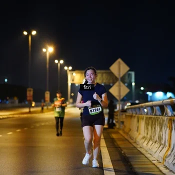 Runner Photo 9078082