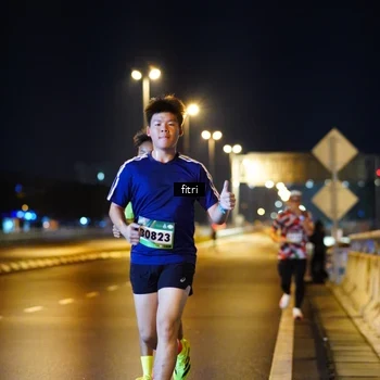 Runner Photo 9078354