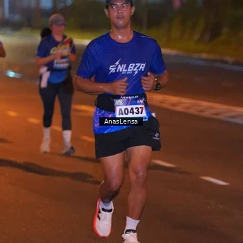 Runner Photo 9078378