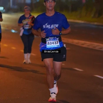 Runner Photo 9078412